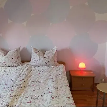 Апартаменты Haus Christel Kleinmaischeid